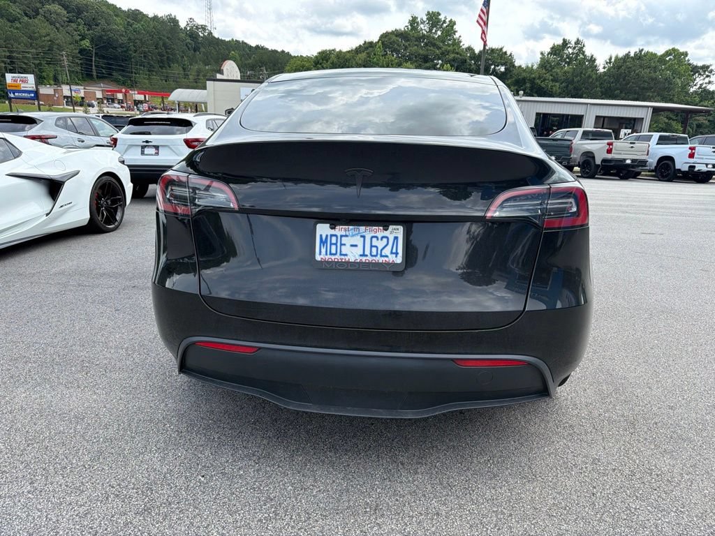 Used 2024 Tesla Model Y Long Range RWD image 7
