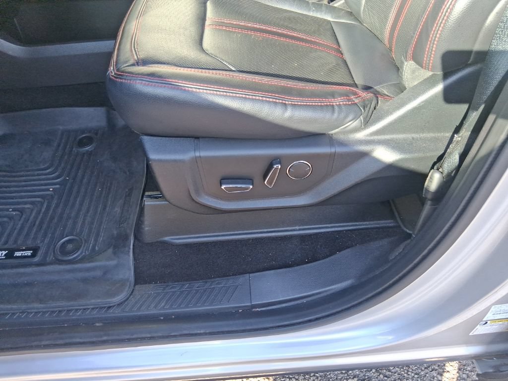 Used 2019 Ford Expedition Limited w/ Equipment Group 303A AWD/4WD image 11