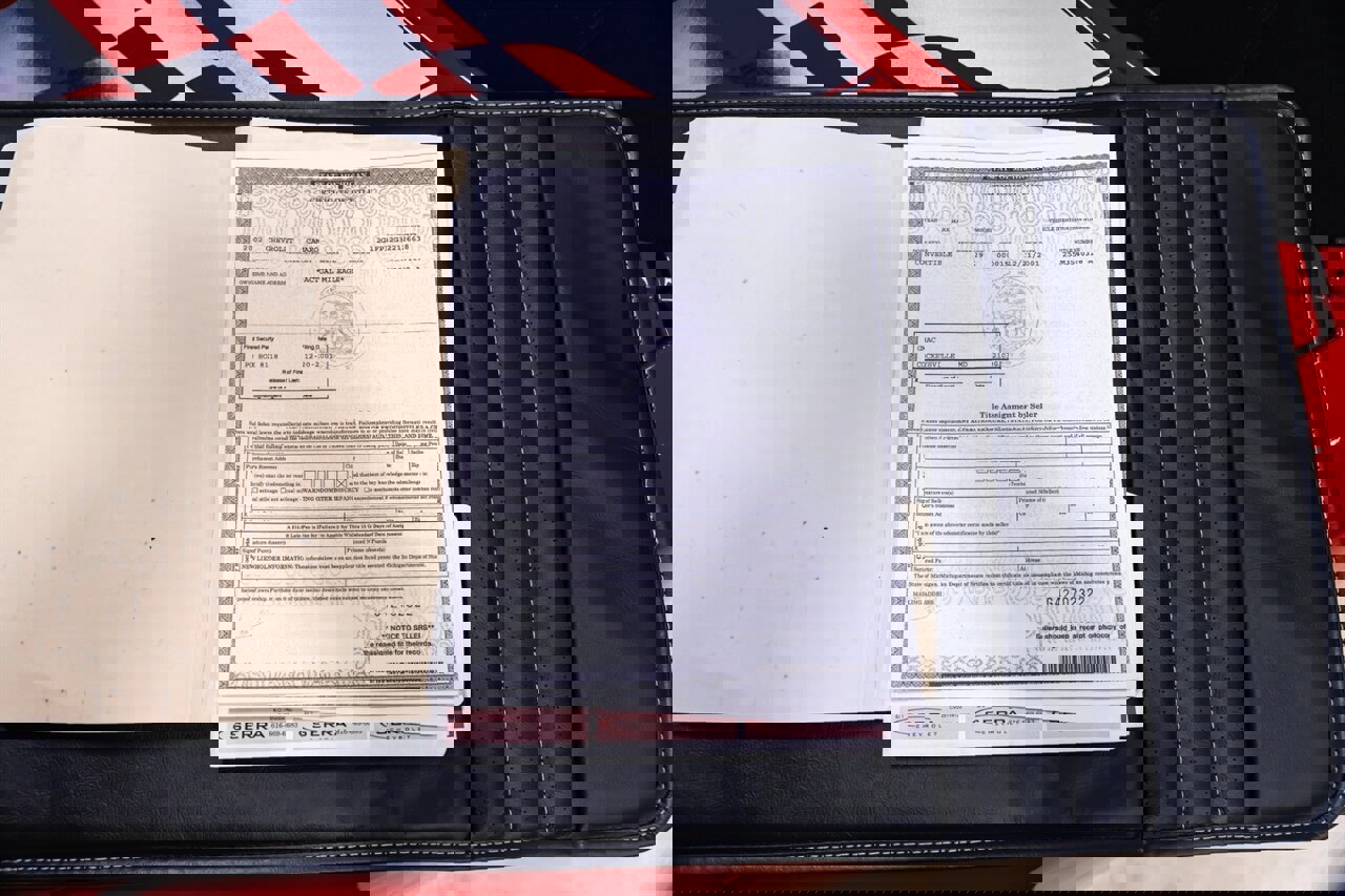 Used 2002 Chevrolet Camaro Z28 w/ SS Performance/Appearance Pkg image 28