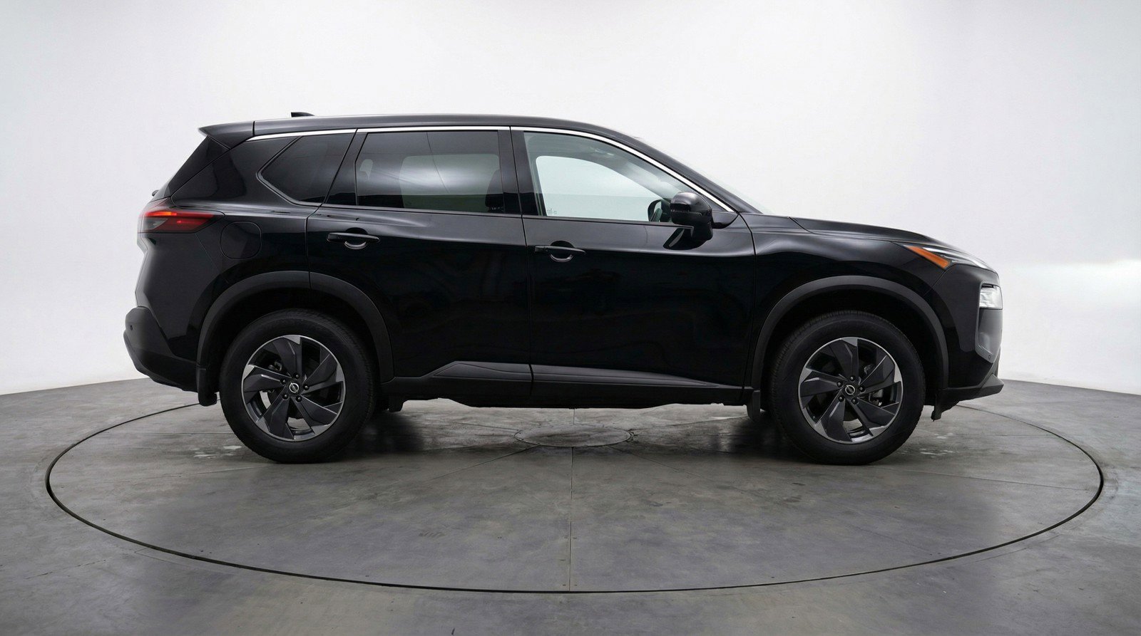 Used 2025 Nissan Rogue SV AWD/4WD image 11