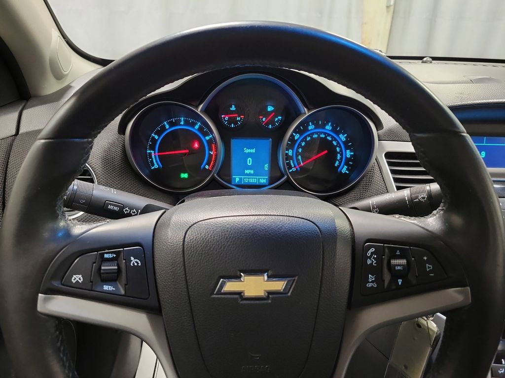 Used 2011 Chevrolet Cruze LT image 16