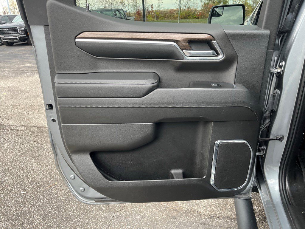 Certified 2024 Chevrolet Silverado 1500 RST w/ Redline Edition image 19