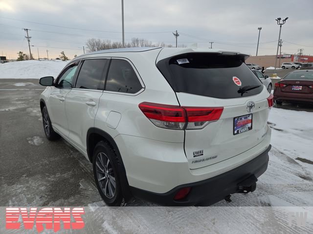 Used 2017 Toyota Highlander XLE image 30