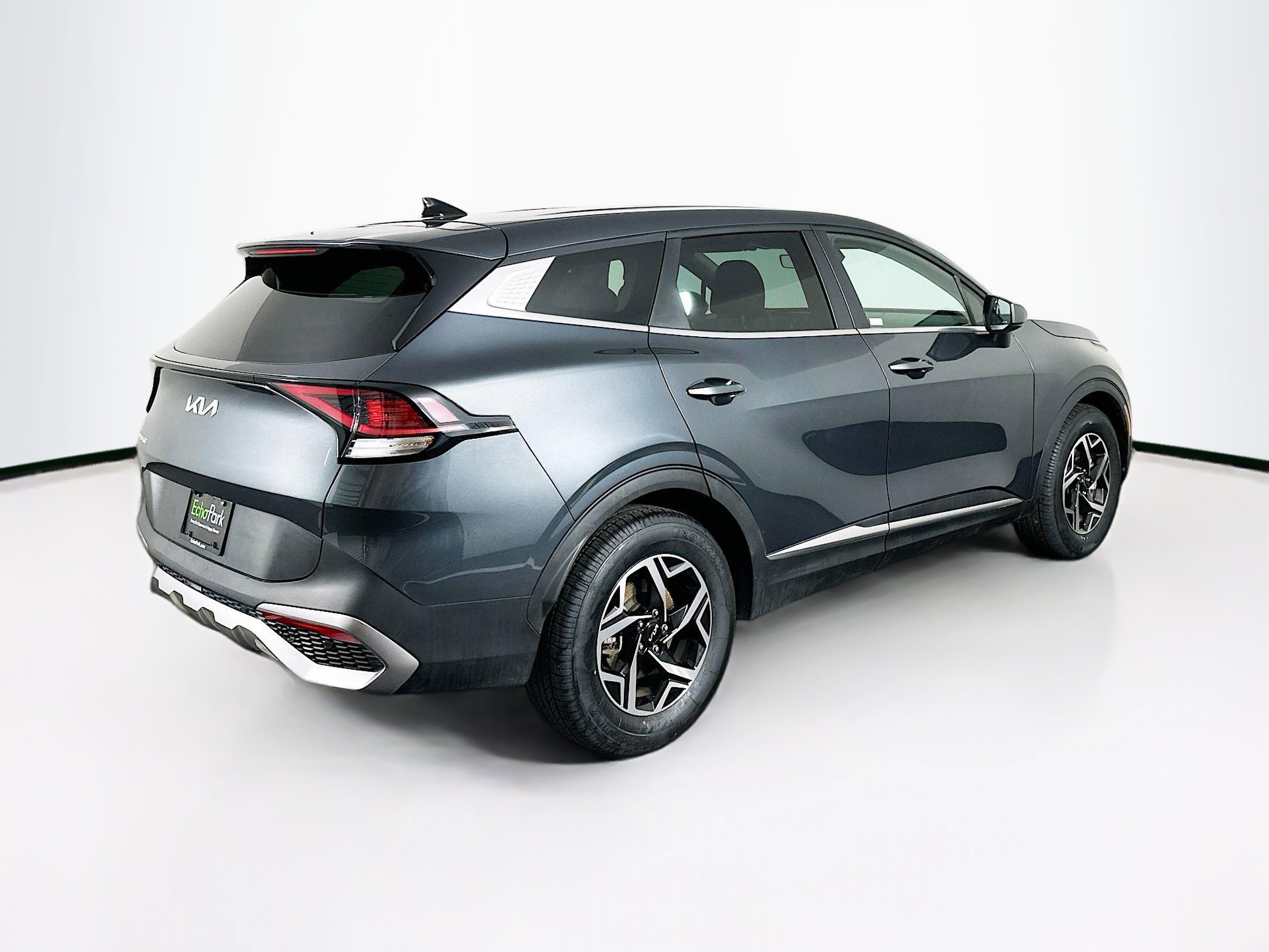 Used 2024 Kia Sportage LX image 9