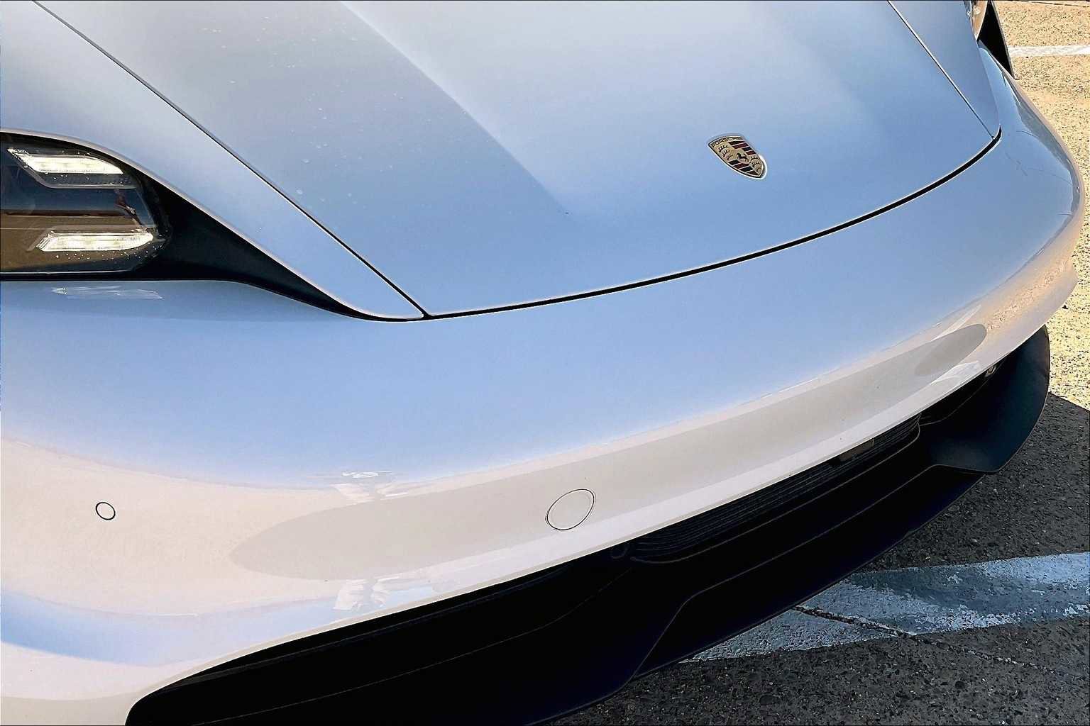 Used 2020 Porsche Taycan 4S image 32