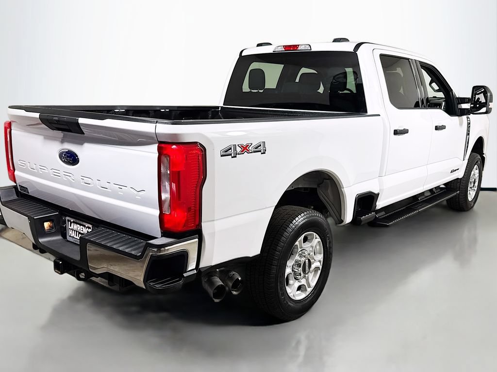 Used 2025 Ford F250 XLT AWD/4WD image 4