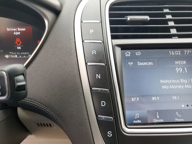 Used 2019 Lincoln Nautilus Reserve image 27