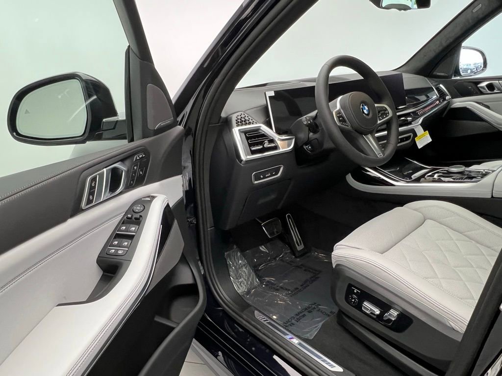New 2026 BMW X7 xDrive40i w/ M Sport Package image 23
