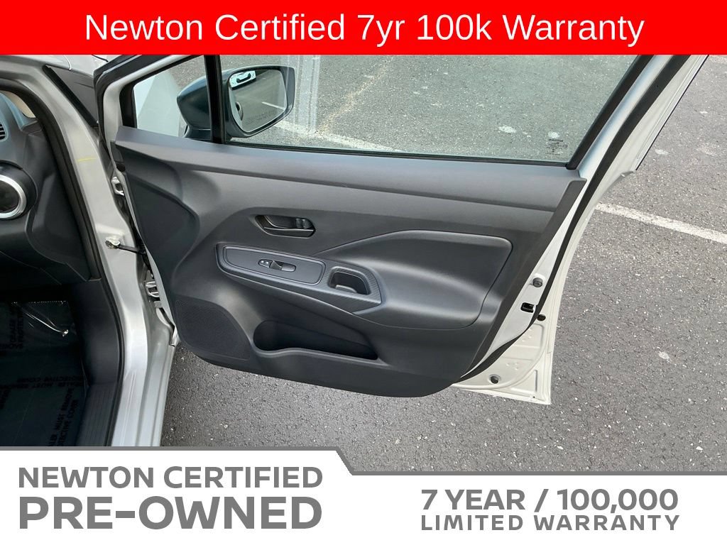 Used 2025 Nissan Versa S w/ Trunk Package FWD image 37