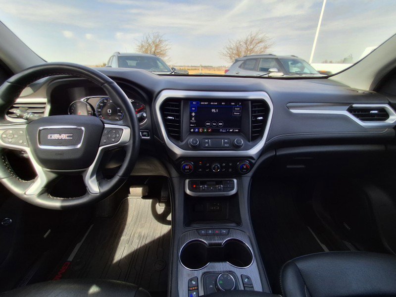 Used 2023 GMC Acadia SLT w/ Technology Package AWD/4WD image 18