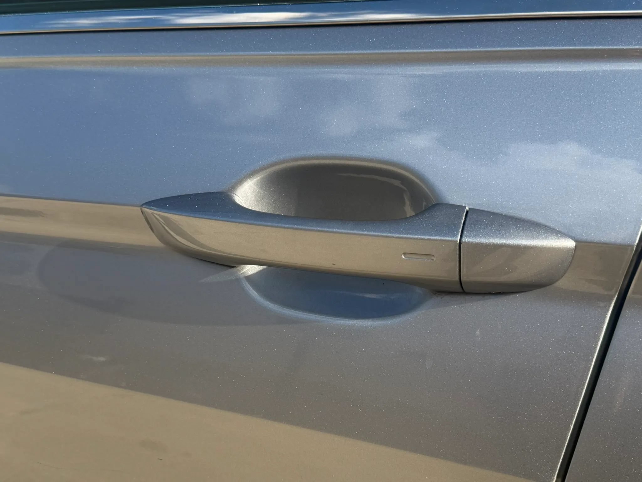 Used 2019 Volkswagen Tiguan SE w/ Panoramic Sunroof Package FWD image 48