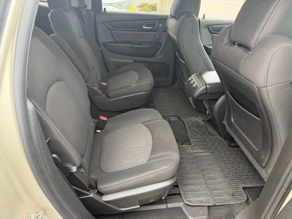 Used 2016 Chevrolet Traverse LT w/ Style and Technology Package image 12