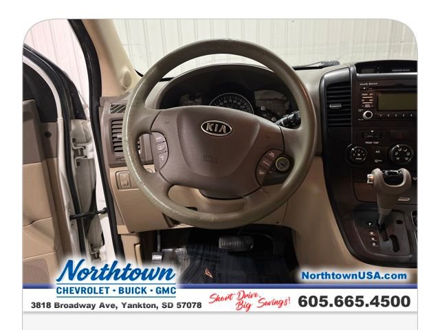 Used 2012 Kia Sedona LX image 13