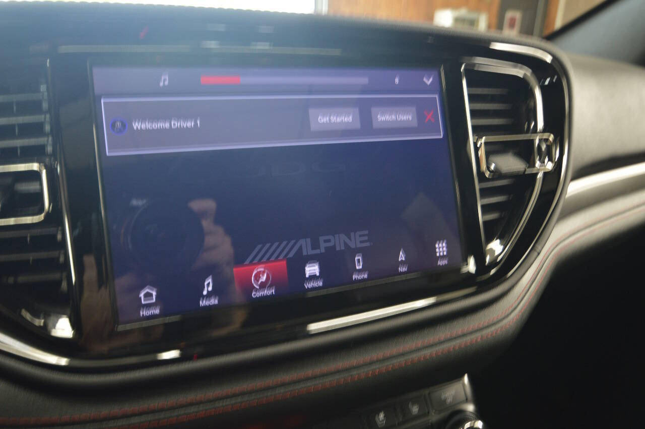 Used 2024 Dodge Durango GT image 28