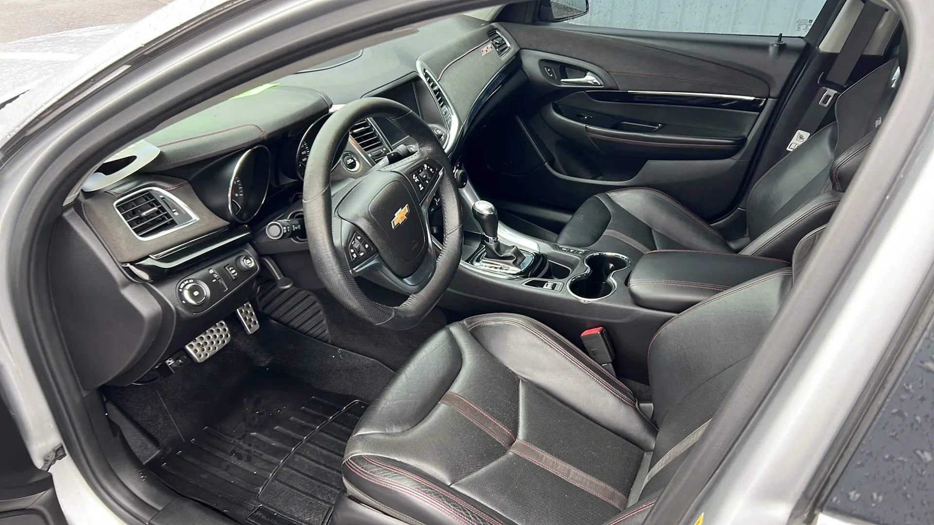 Used 2014 Chevrolet SS RWD image 13