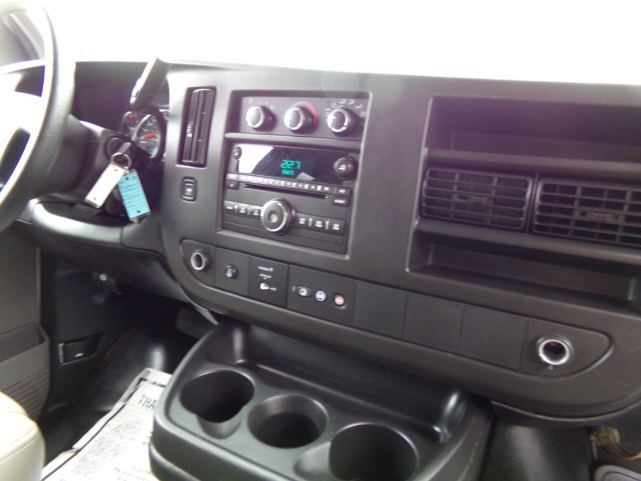 Used 2013 Chevrolet Express 3500 LT w/ LT Preferred Equipment Group RWD image 32