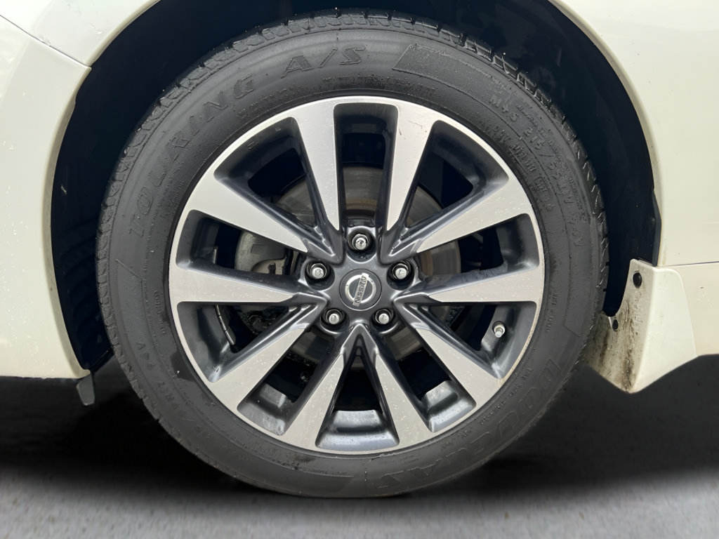 Used 2016 Nissan Altima 2.5 SV FWD image 31