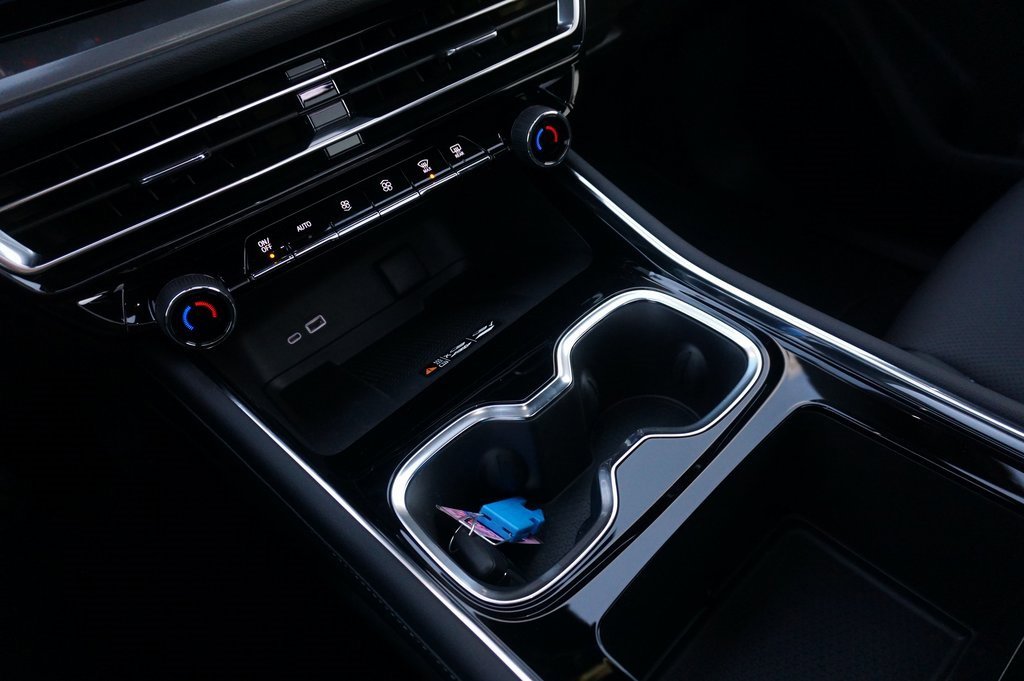 New 2026 Chevrolet Traverse LT w/ Sun and Wheel Package image 17