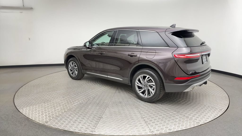 Used 2023 Lincoln Corsair AWD w/ Equipment Group 101A image 4