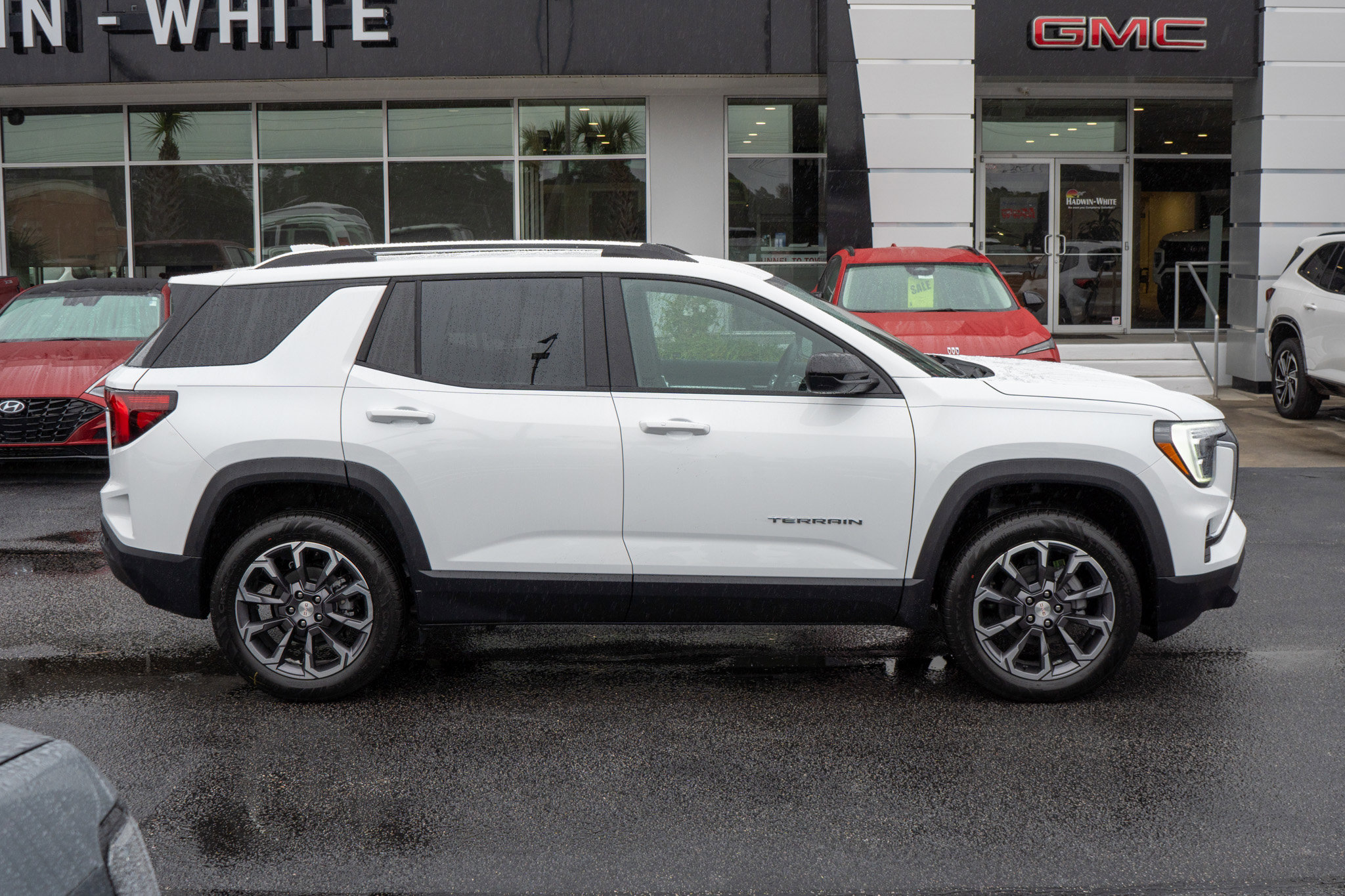 New 2026 GMC Terrain Elevation w/ Elevation Premium Package video 2