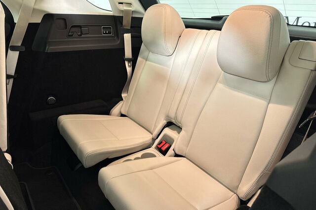 Certified 2024 Mercedes-Benz GLE 450 4MATIC image 17