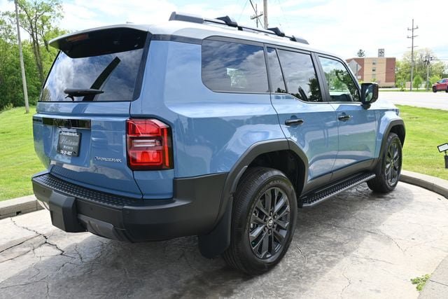Used 2026 Toyota Land Cruiser w/ Premium Package AWD/4WD image 5