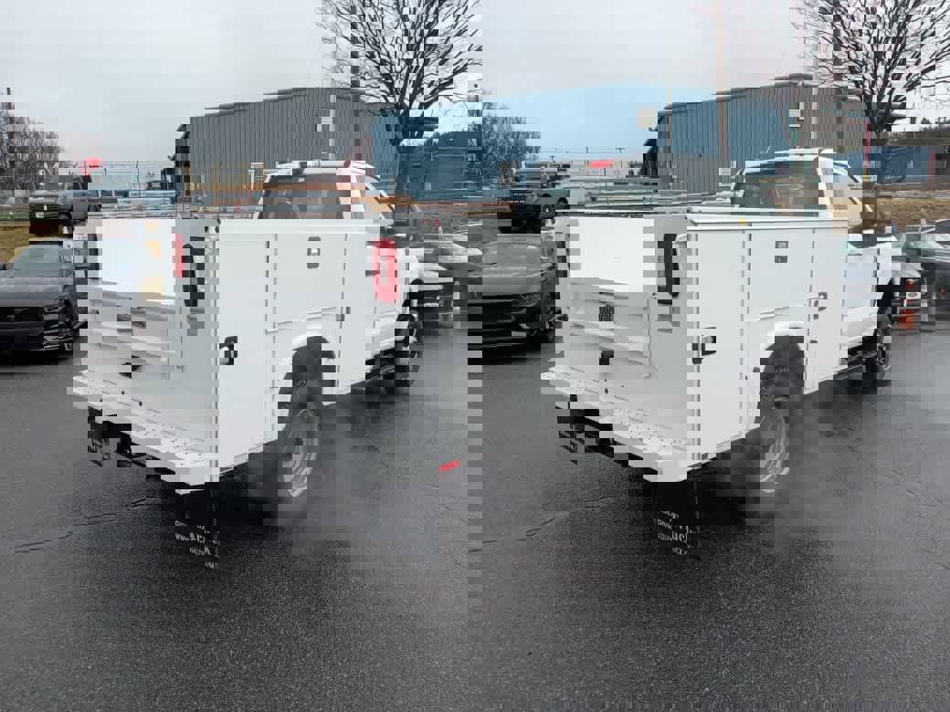 Used 2023 Ford F350 XL w/ Snow Plow Prep Package image 7