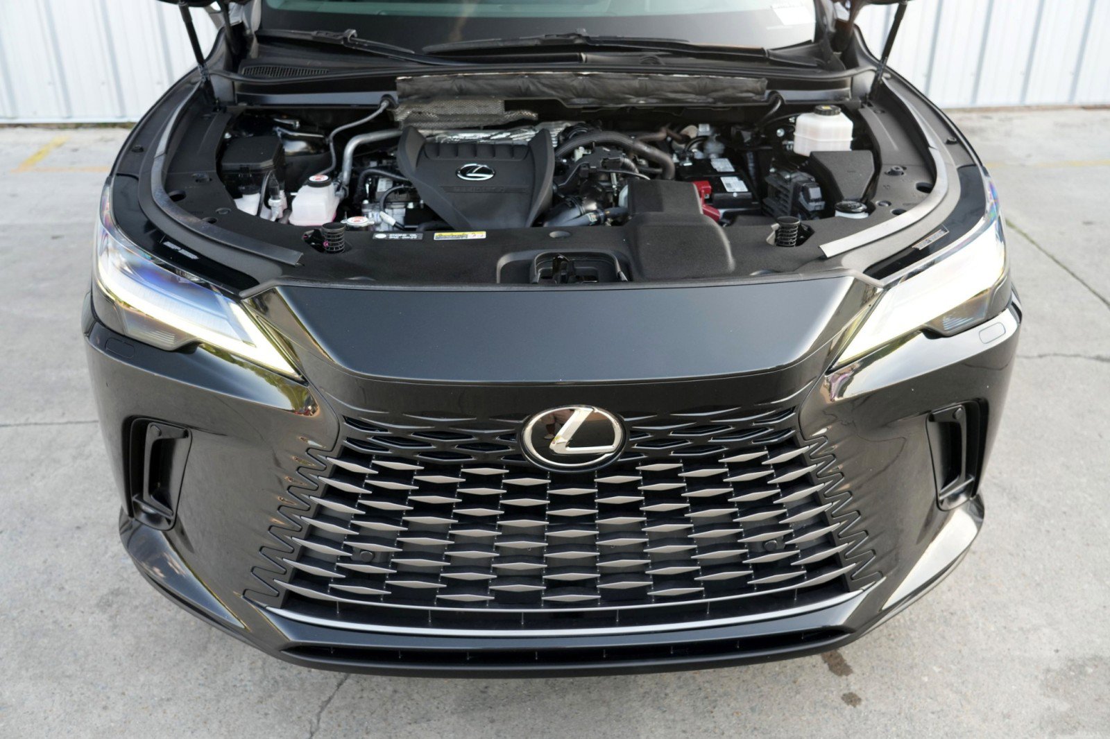 Used 2023 Lexus RX 350 w/ Luxury Package image 8