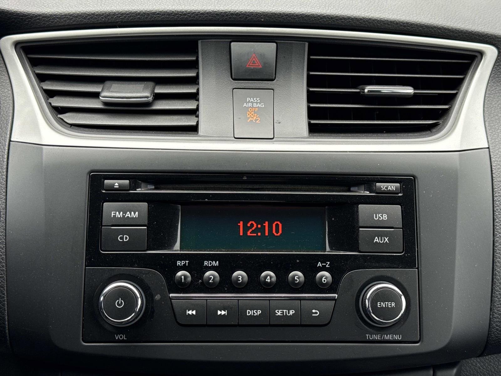 Used 2016 Nissan Sentra S image 9