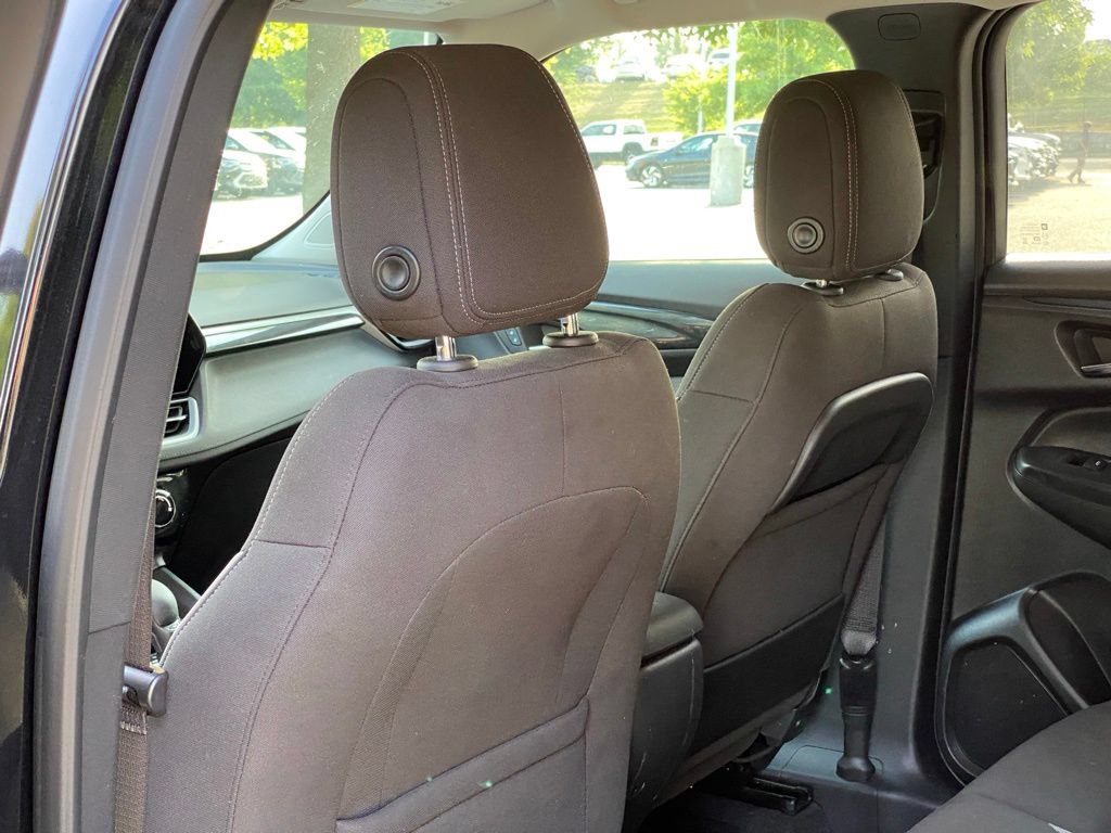 Used 2025 Chevrolet TrailBlazer LT FWD image 25