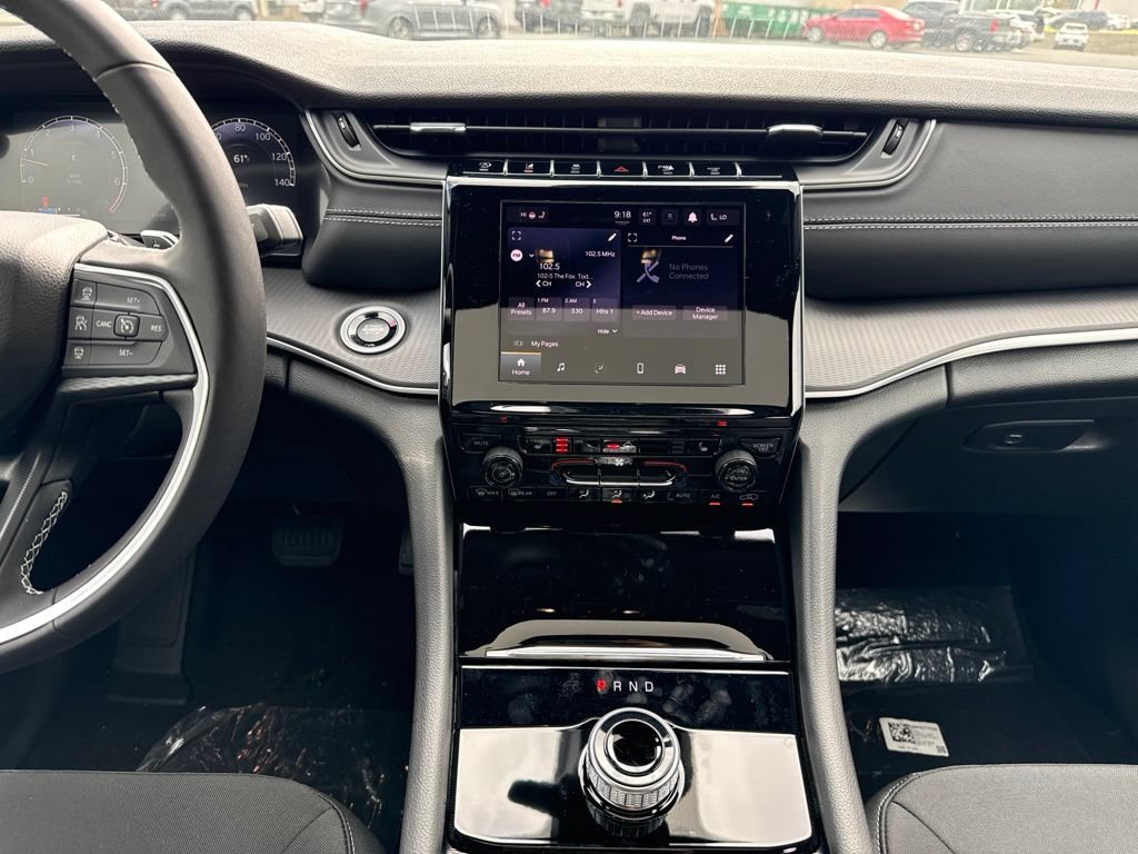 New 2026 Jeep Grand Cherokee L 4WD image 17