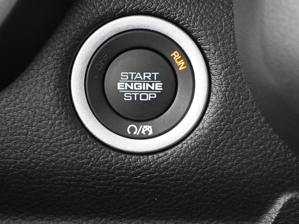 Used 2025 RAM 1500 Big Horn image 31