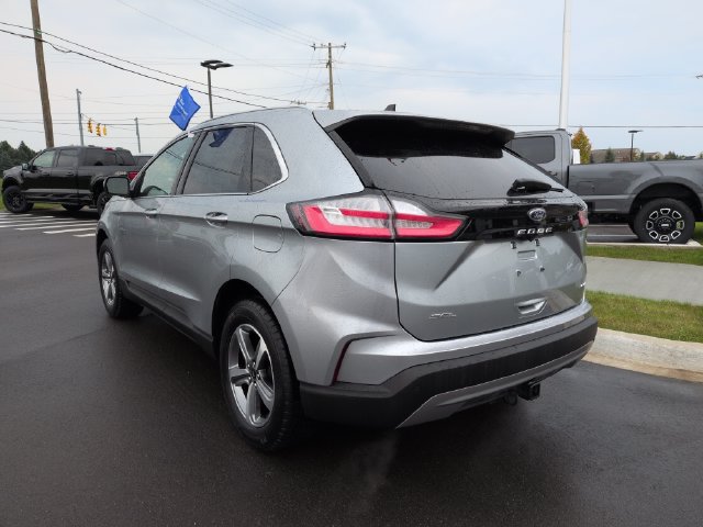 Certified 2024 Ford Edge SEL w/ Convenience Package AWD/4WD image 3