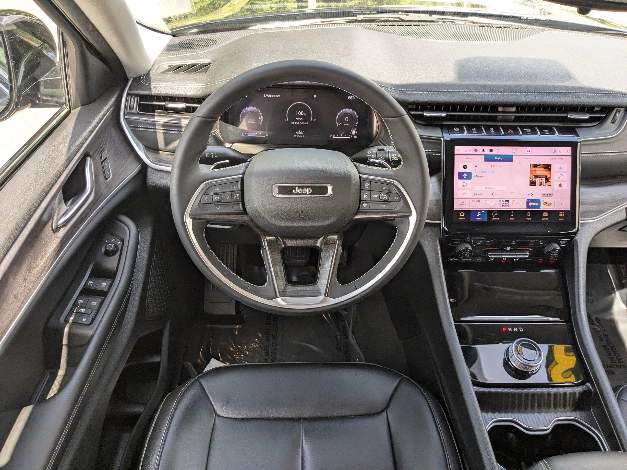 Used 2023 Jeep Grand Cherokee Limited image 15