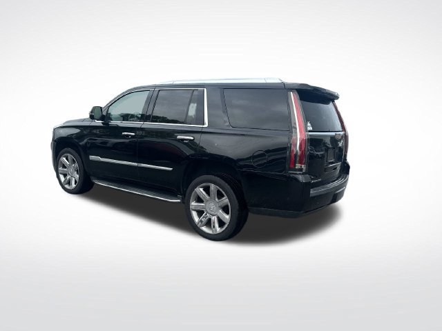 Used 2020 Cadillac Escalade Luxury RWD image 3