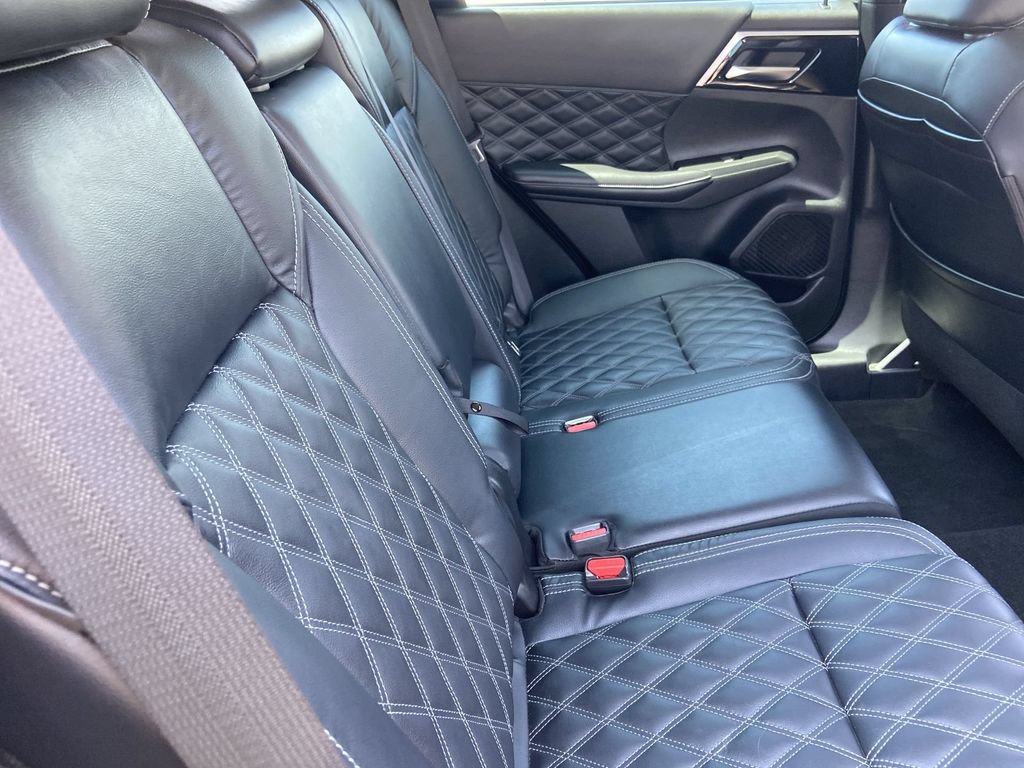Used 2022 Mitsubishi Outlander SEL FWD image 23