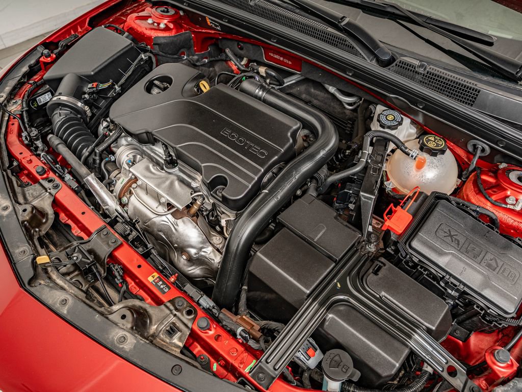 Used 2024 Chevrolet Malibu RS FWD image 36