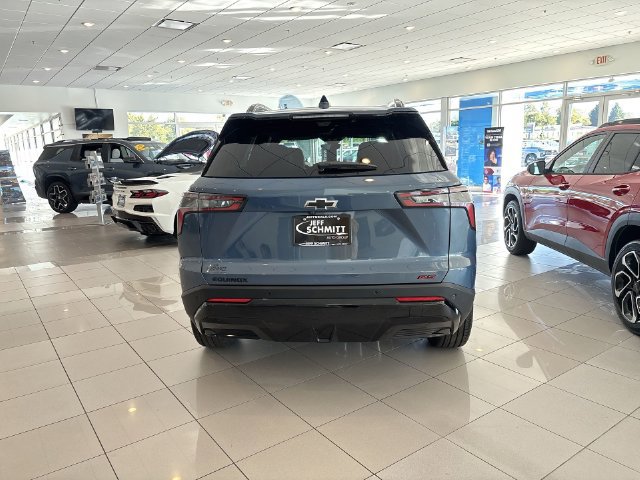 New 2027 Chevrolet Equinox RS w/ Safety and Technology Package FWD image 3