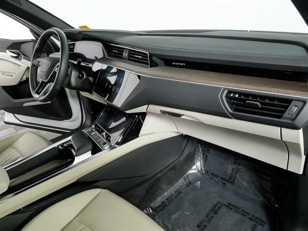 Certified 2024 Audi Q8 e-tron Premium Plus AWD/4WD image 25