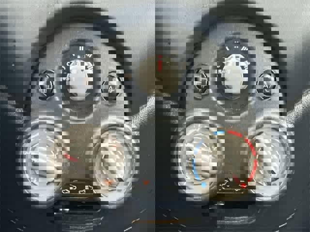 Used 2012 Nissan Versa SV image 10