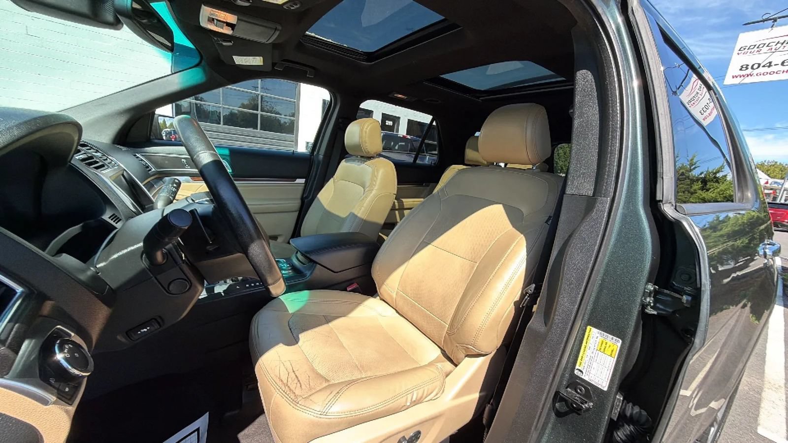 Used 2016 Ford Explorer Limited w/ Equipment Group 301A AWD/4WD image 15