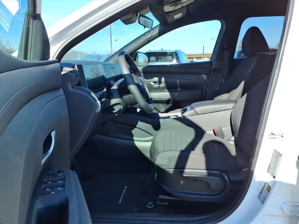 Used 2026 Hyundai Santa Cruz SE image 16