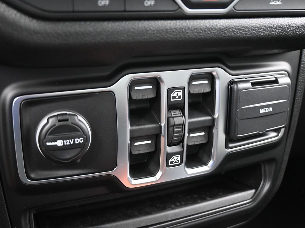 New 2026 Jeep Gladiator Sport AWD/4WD image 20
