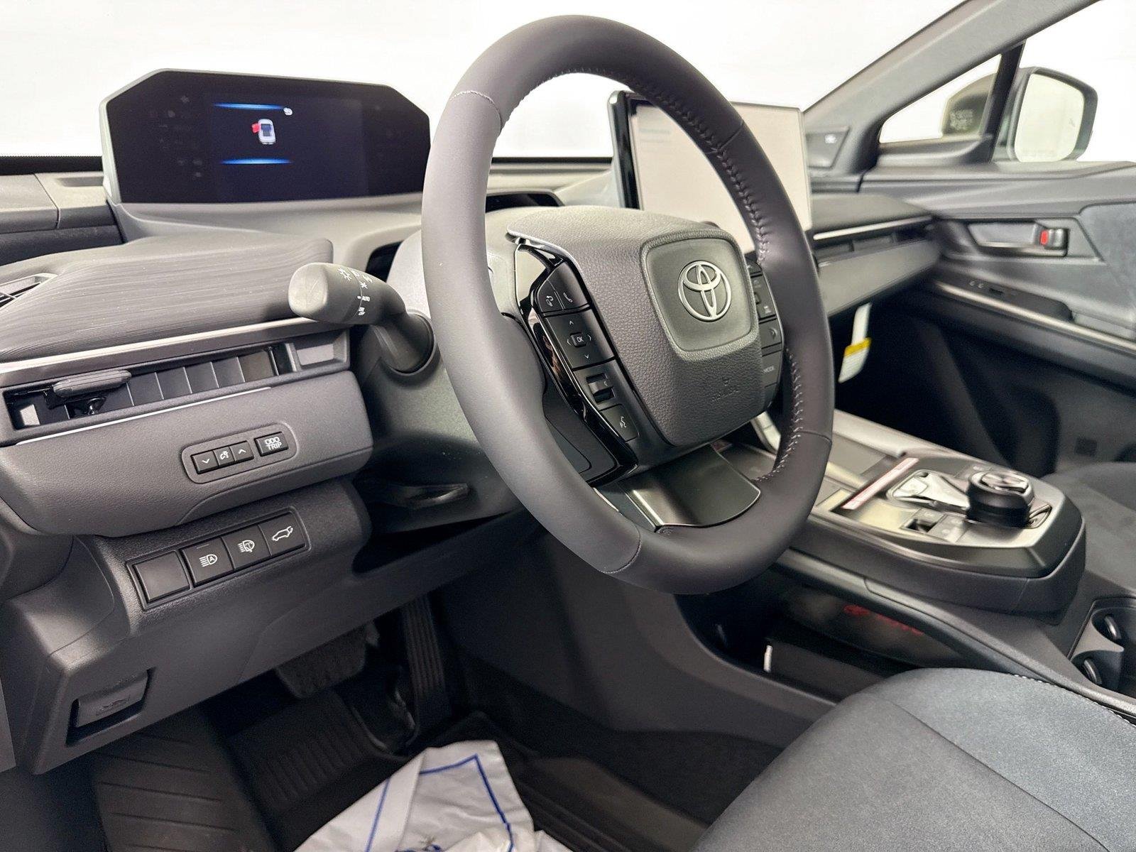 New 2026 Toyota C-HR AWD/4WD image 4