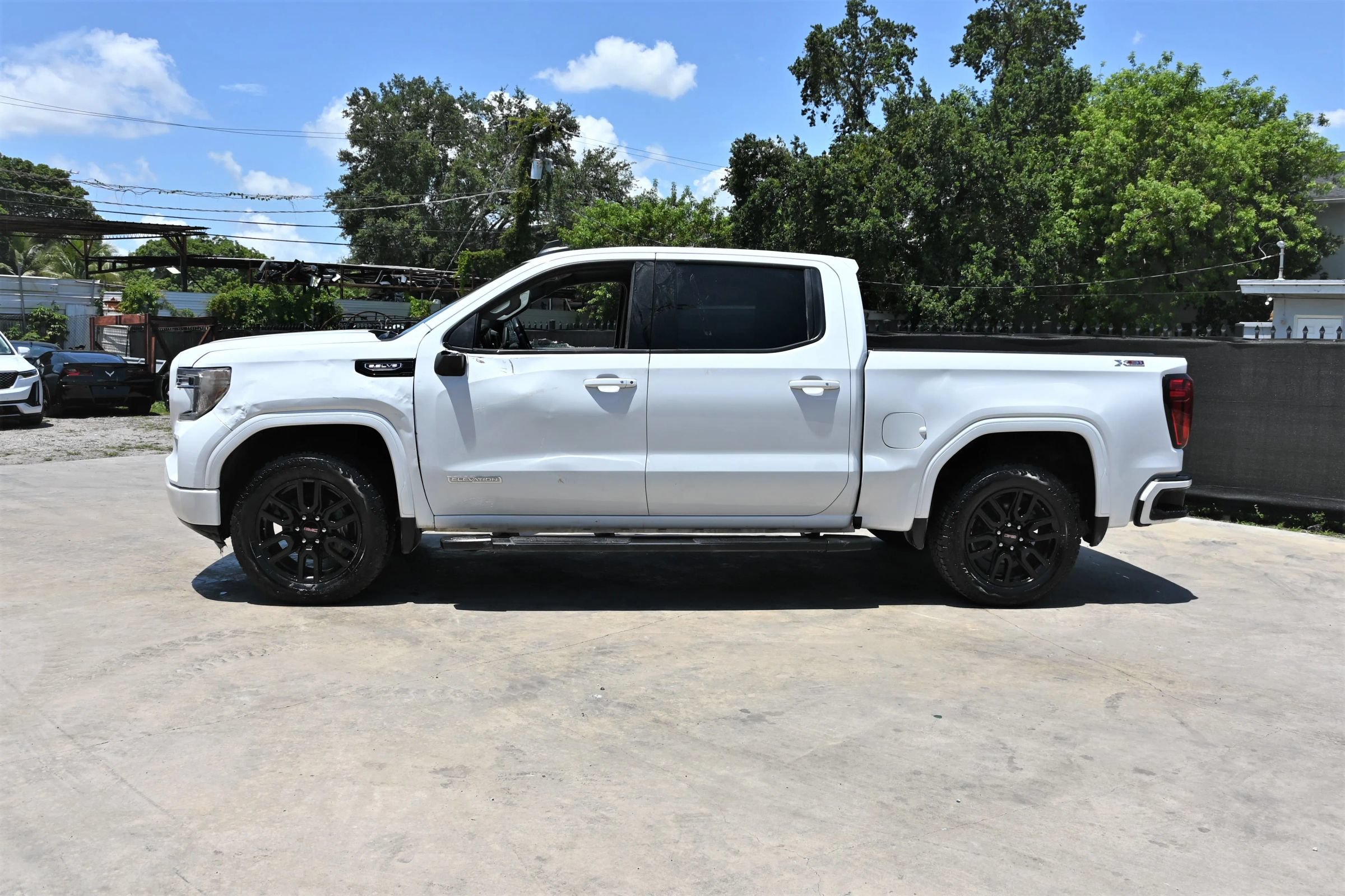 Used 2021 GMC Sierra 1500 Elevation AWD/4WD image 7