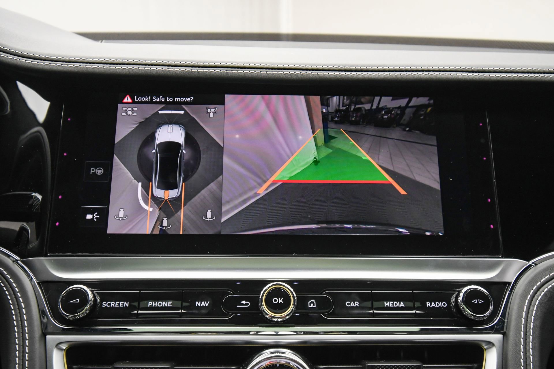 New 2026 Bentley Flying Spur Plug-In Hybrid image 39