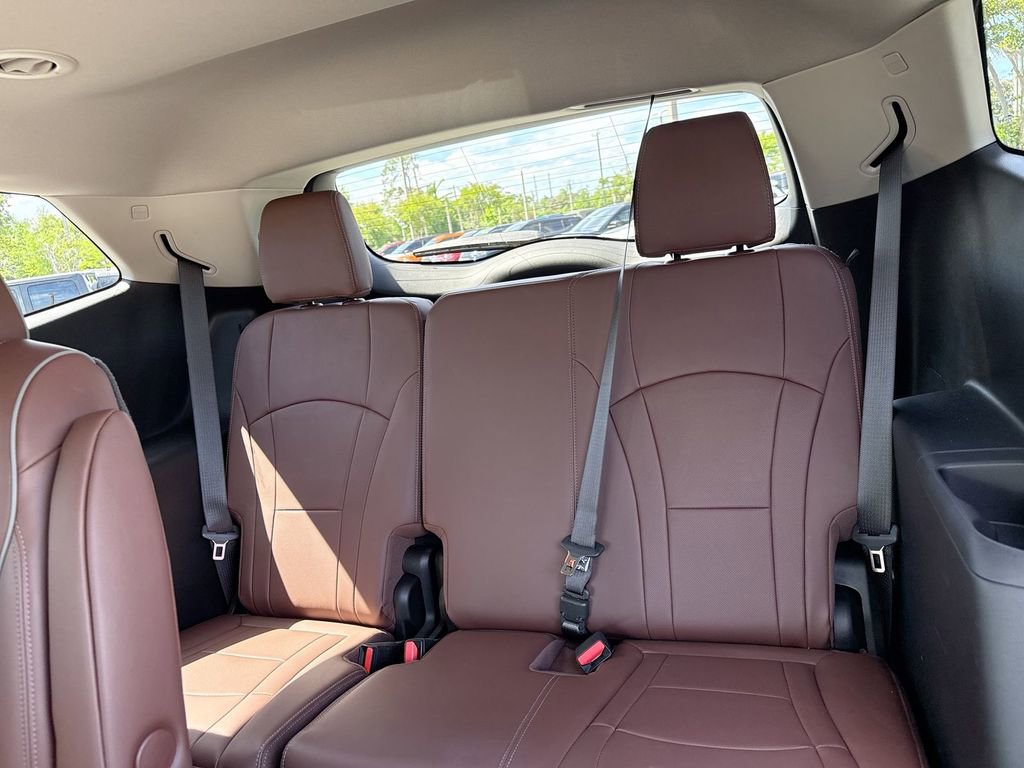 Used 2021 Buick Enclave Avenir w/ Avenir Technology Package image 24