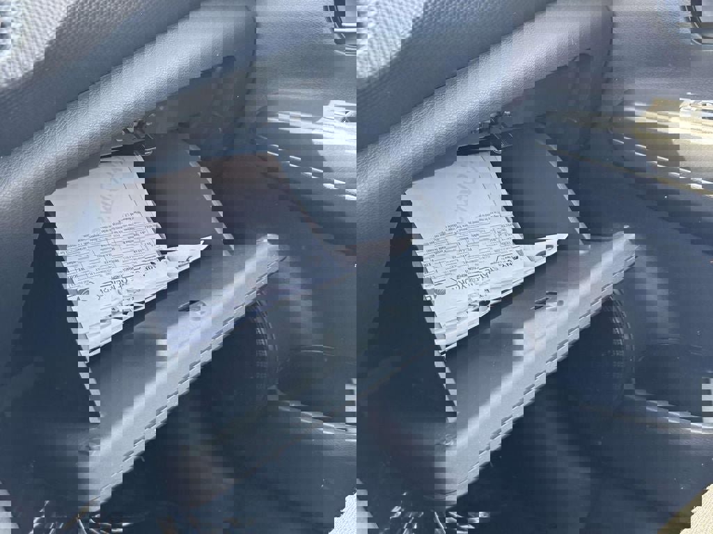 Used 2025 Nissan Kicks Play S FWD image 11