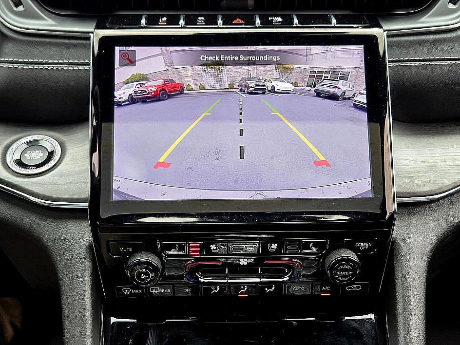 Used 2023 Jeep Grand Cherokee L Overland image 23