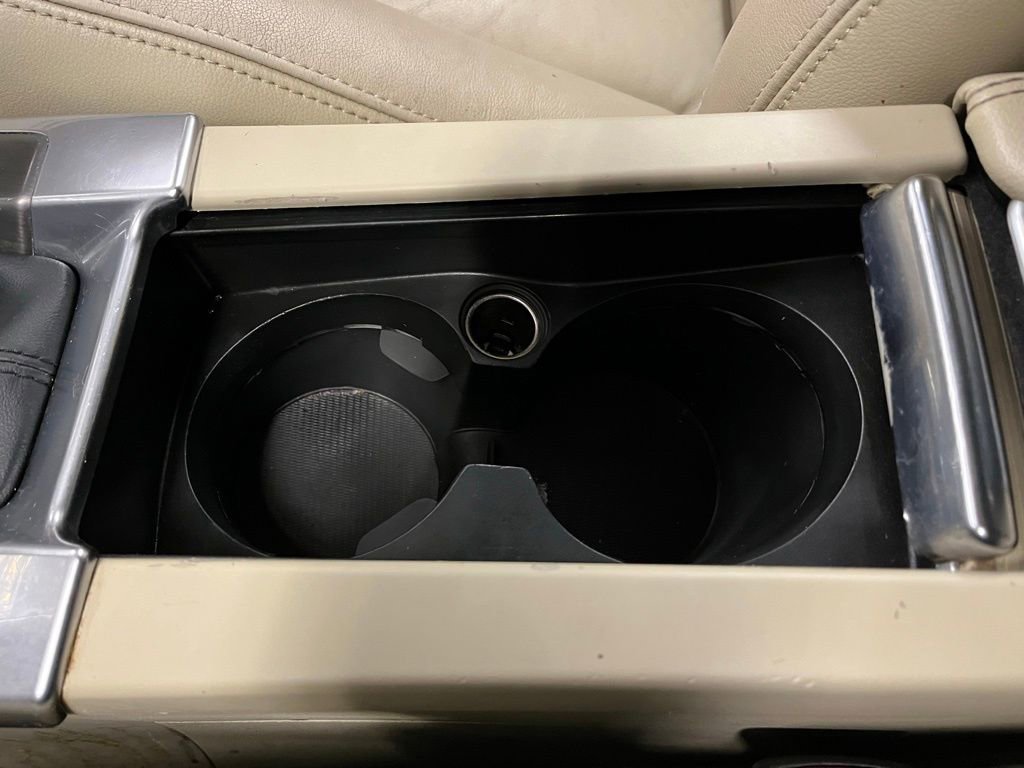 Used 2016 Volvo XC60 T5 Premier image 12